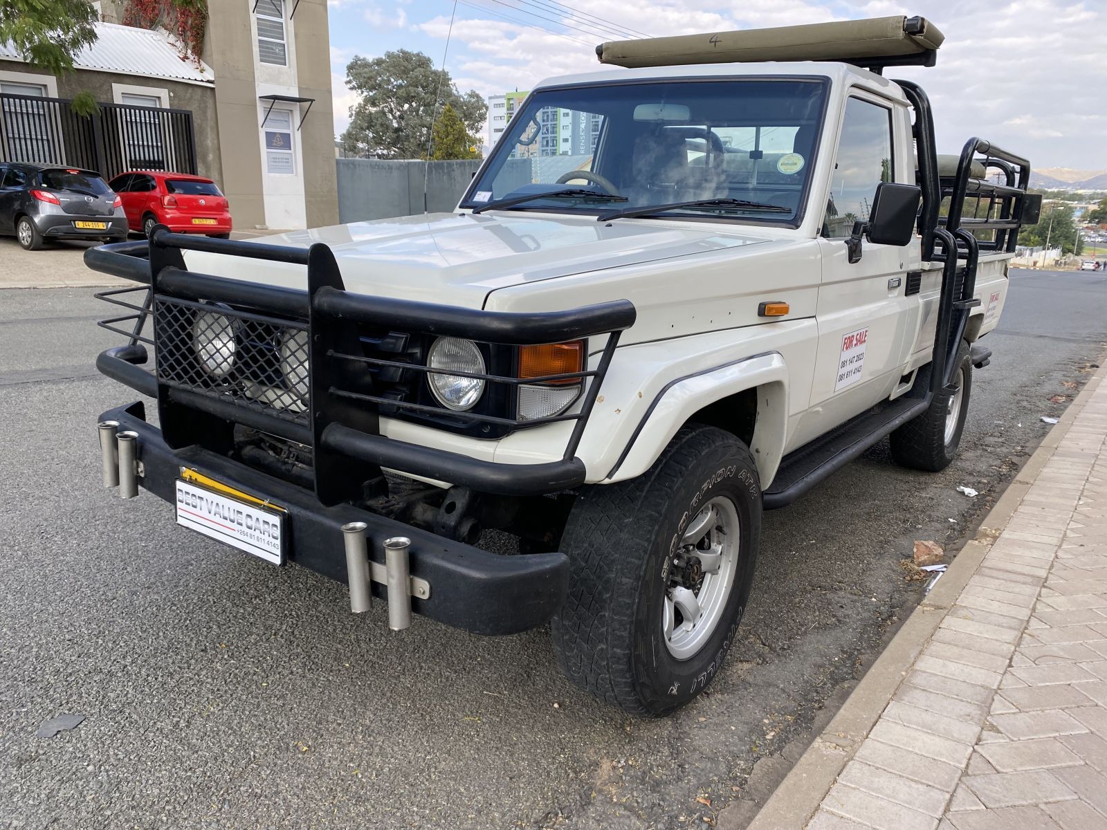 2006 Toyota Land Cruiser photo 2