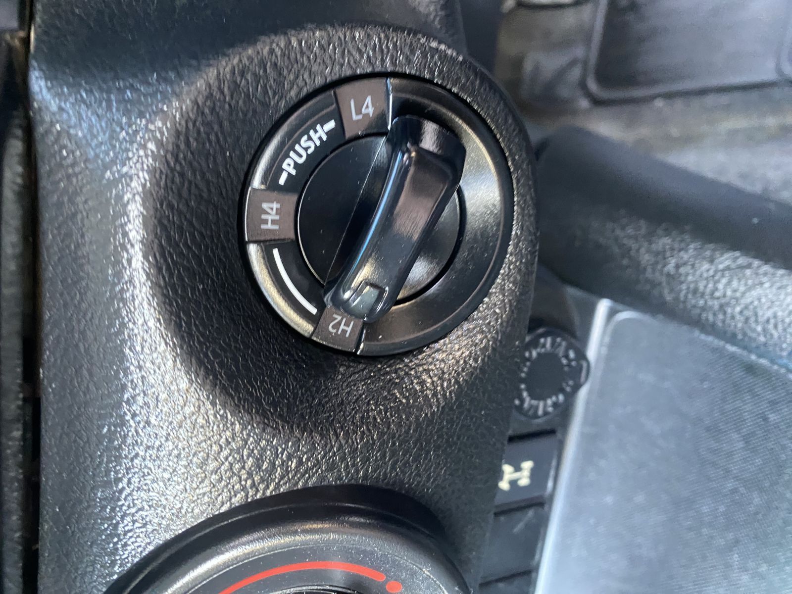 2016 Toyota Hilux photo 11
