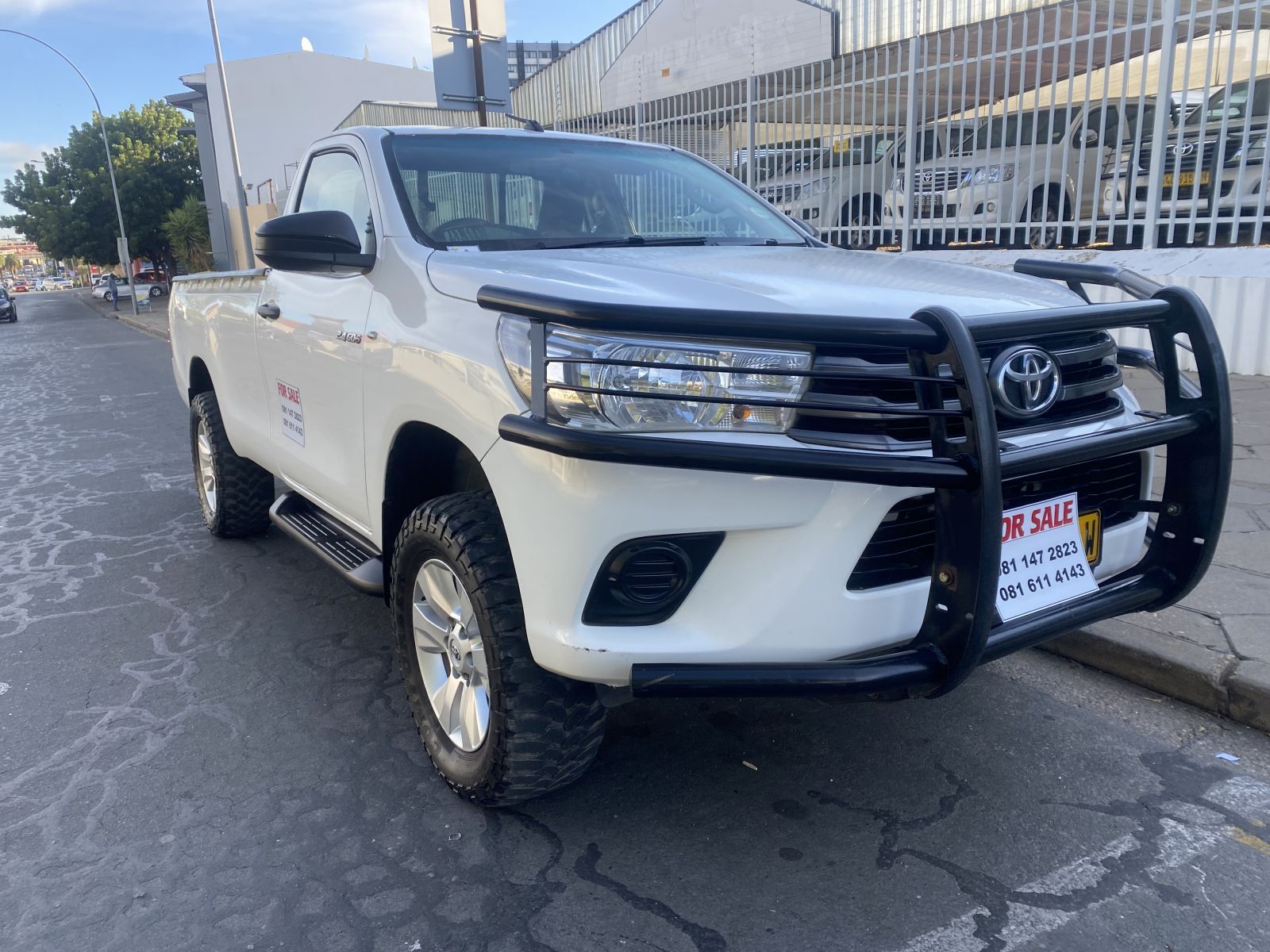 2016 Toyota Hilux photo 3