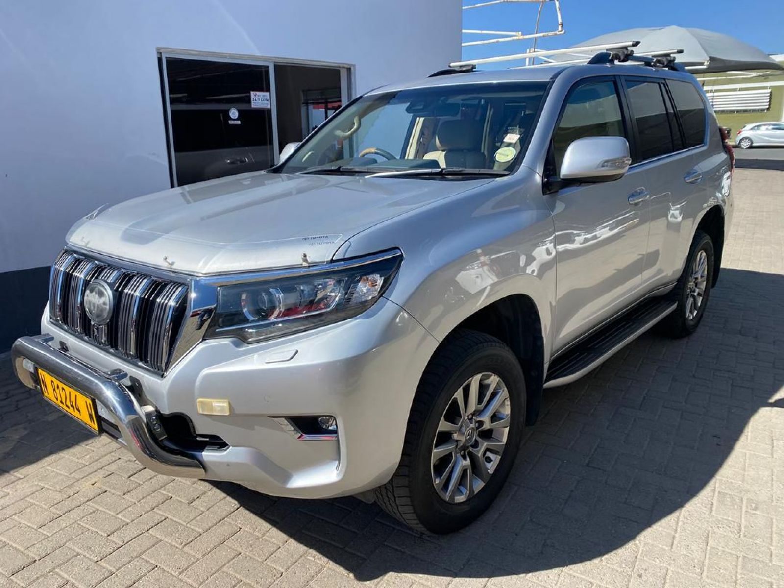 2019 Toyota Prado photo 2