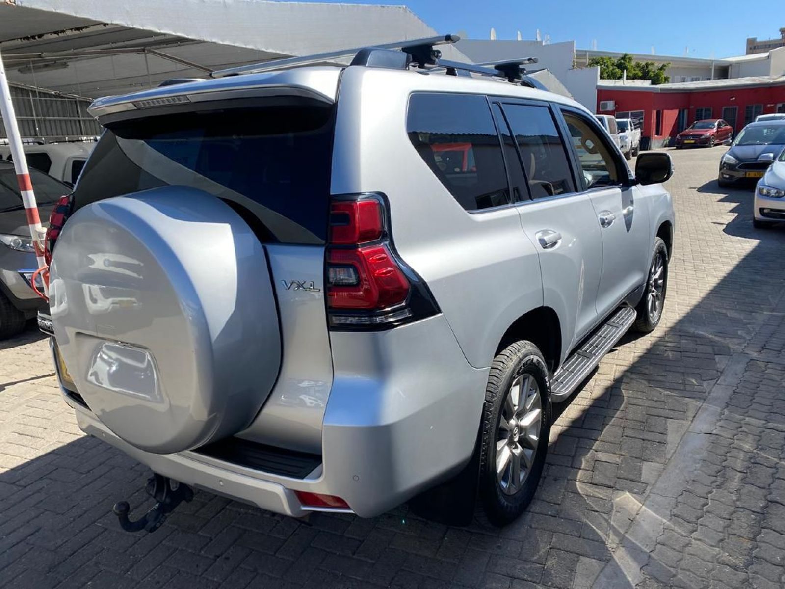 2019 Toyota Prado photo 3