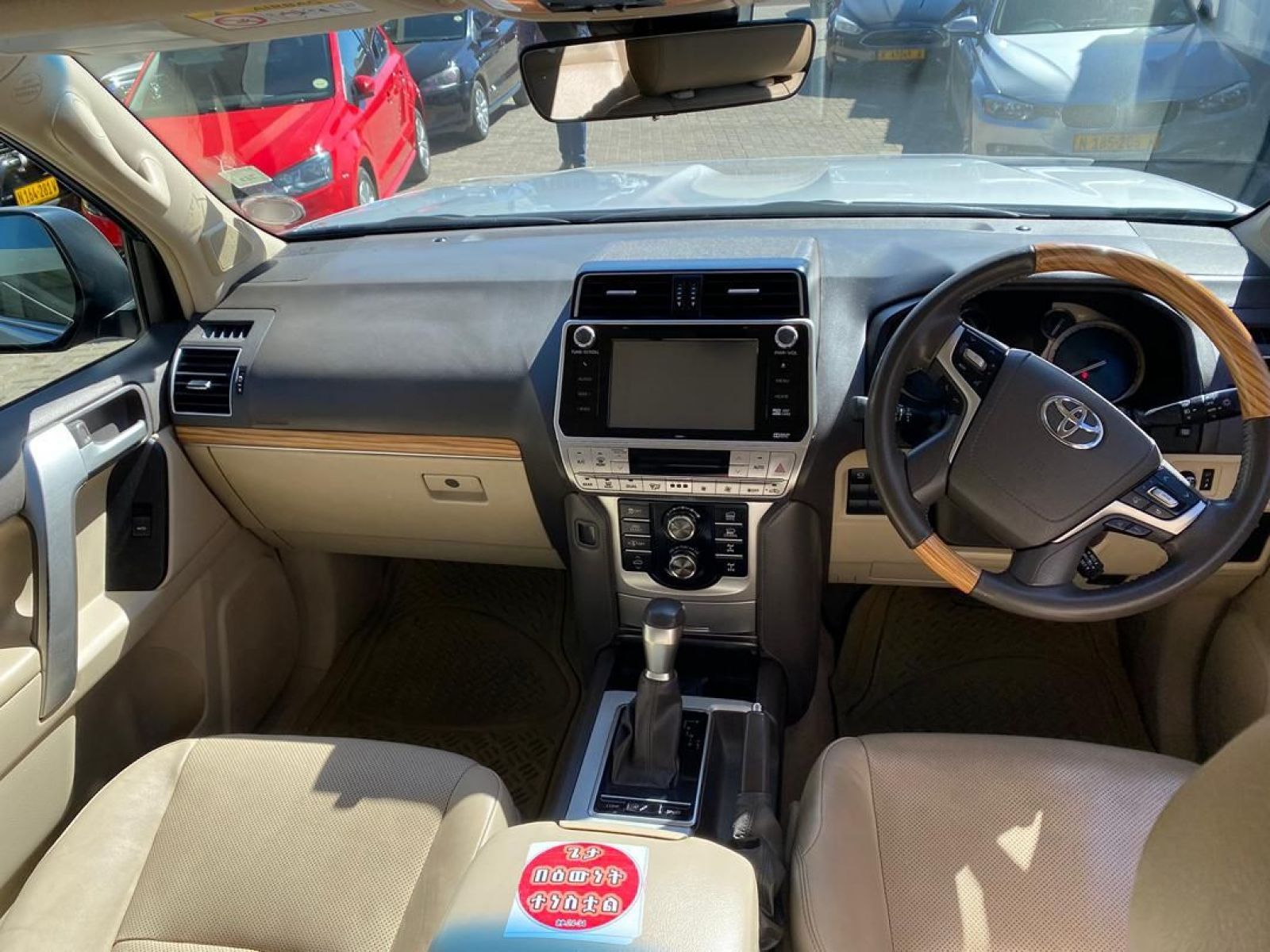 2019 Toyota Prado photo 9