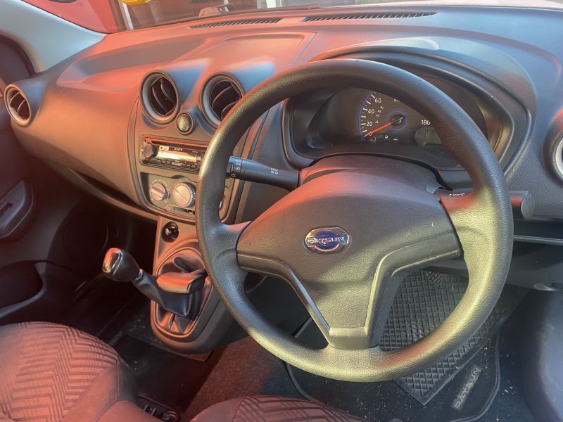 2017 Datsun Go photo 3