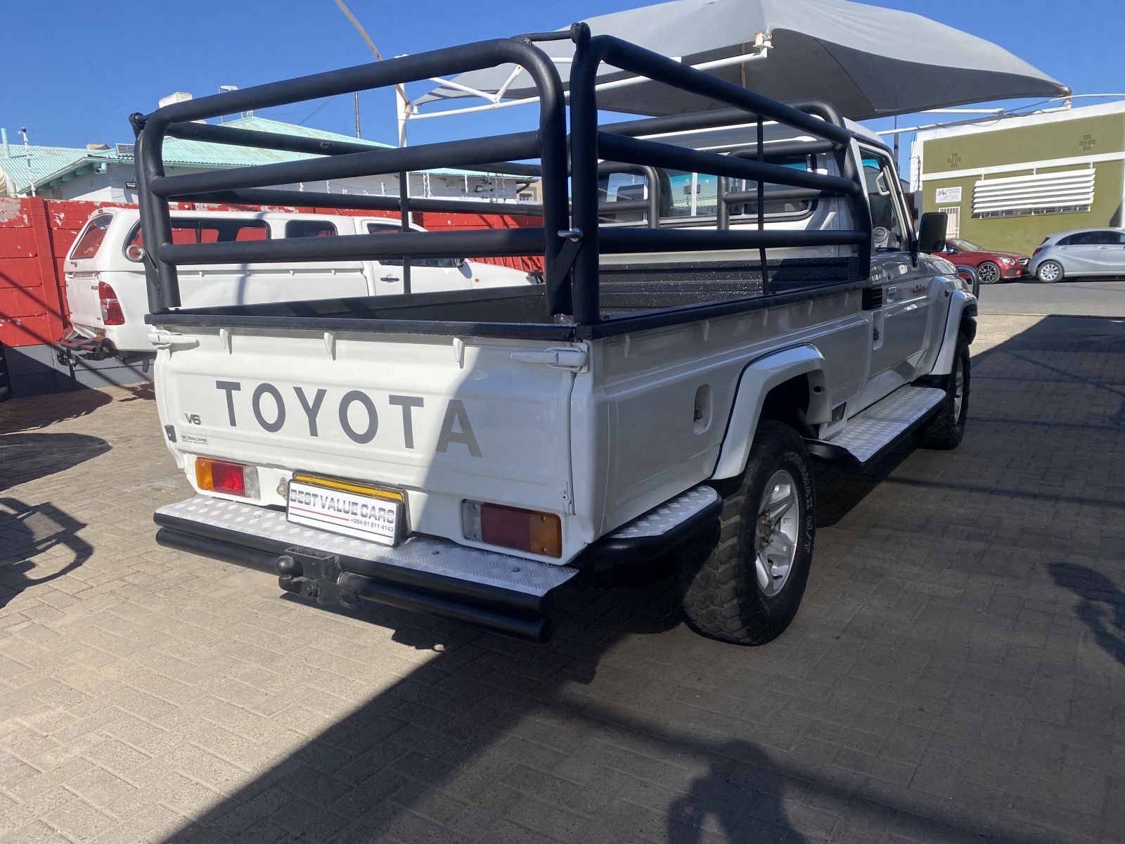 2019 Toyota Land Cruiser photo 6