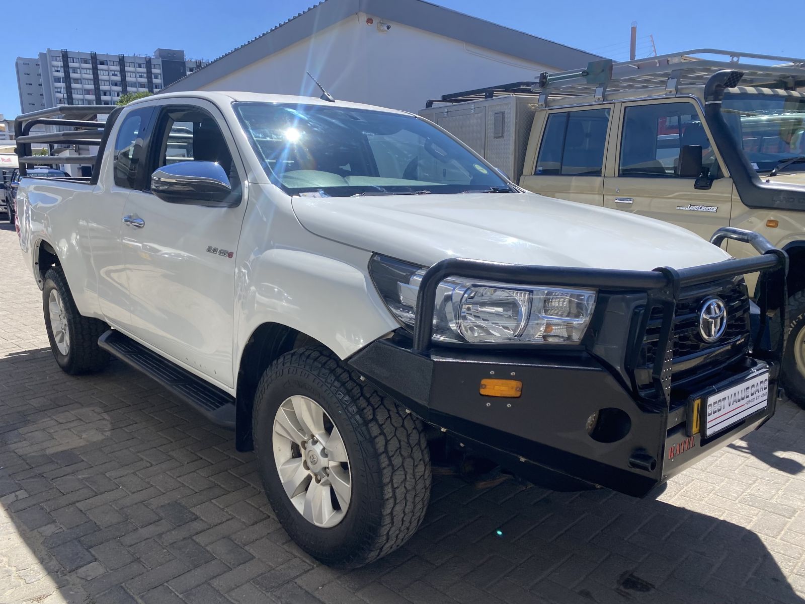 2017 Toyota Hilux photo 1