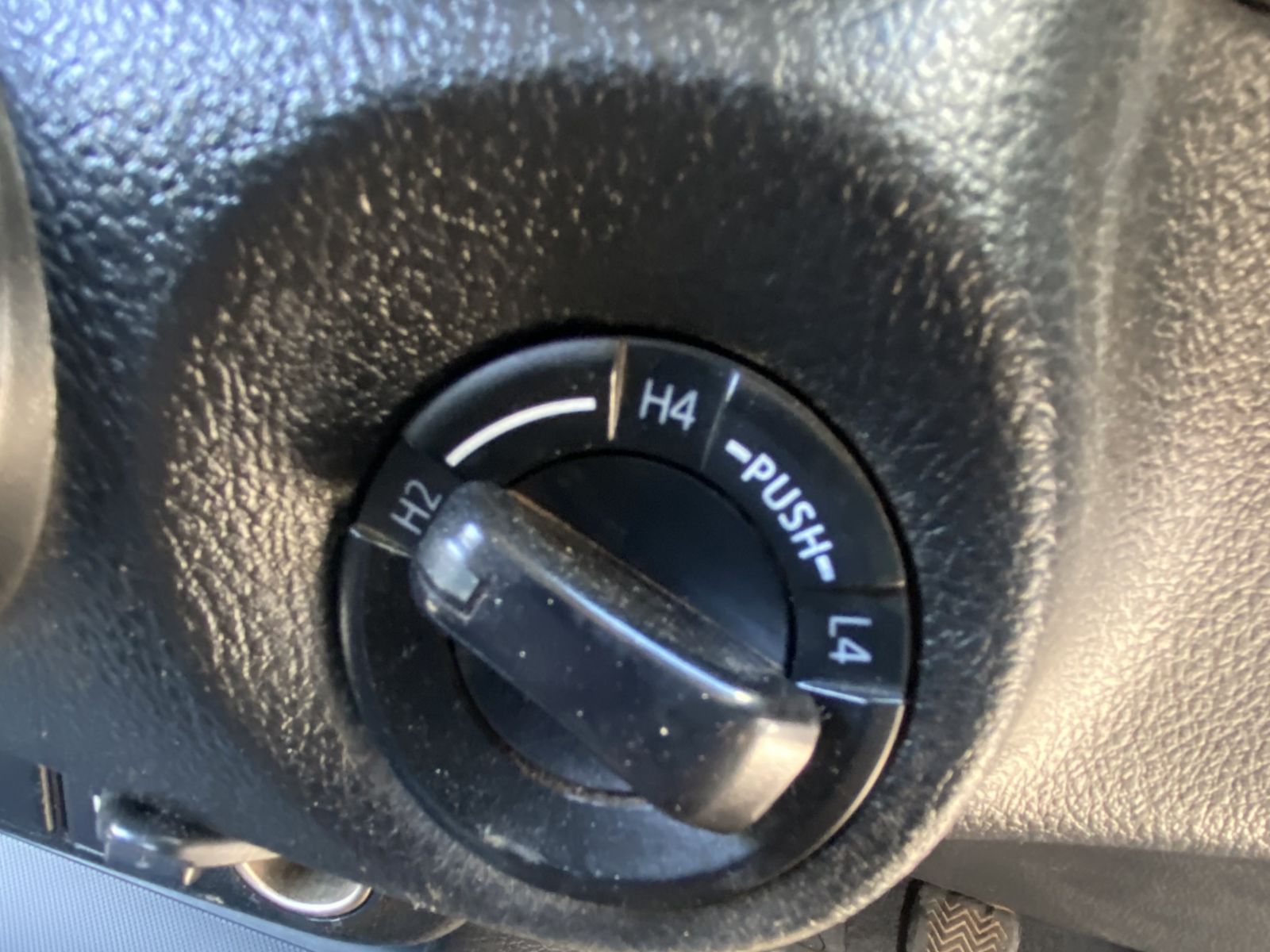 2017 Toyota Hilux photo 9