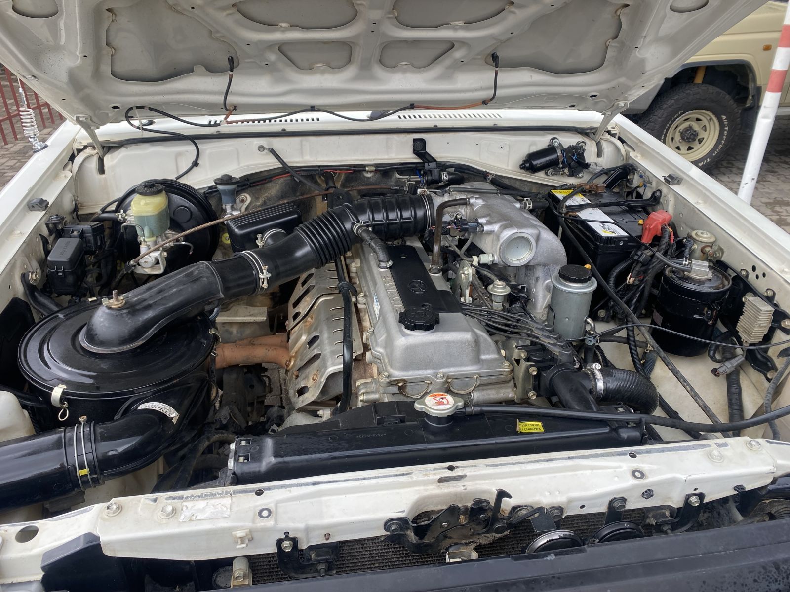 2006 Toyota Land Cruiser photo 9