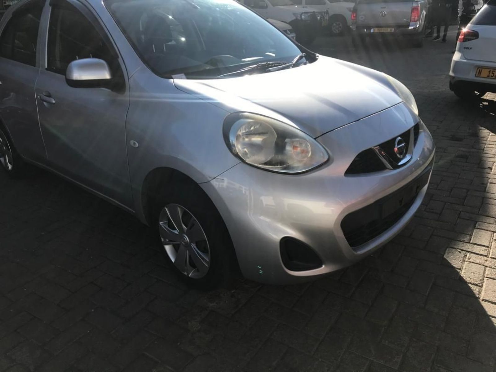 2014 Nissan March photo 1