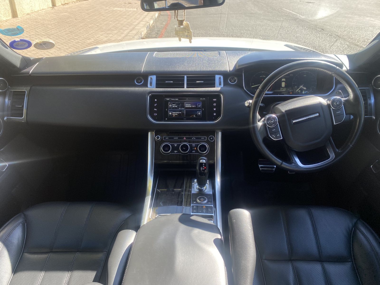 2016 Land Rover Range Rover photo 13