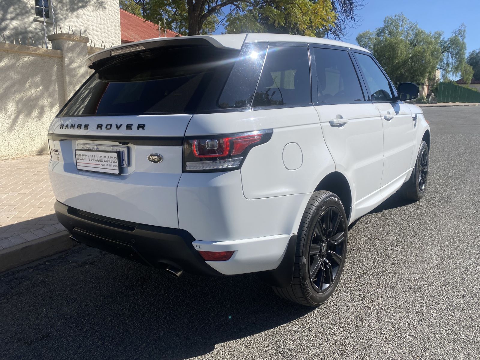 2016 Land Rover Range Rover photo 5