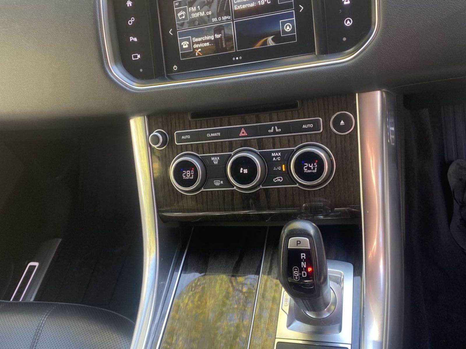 2016 Land Rover Range Rover photo 9