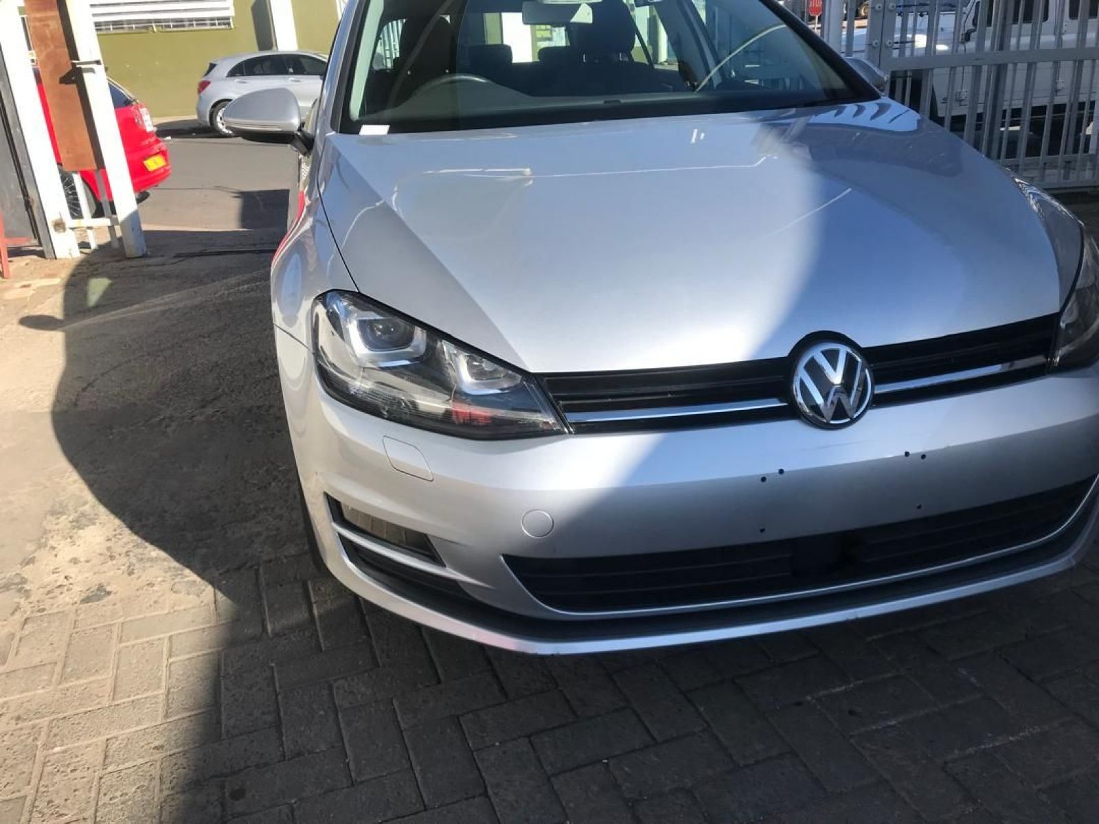2013 Volkswagen Golf photo 3