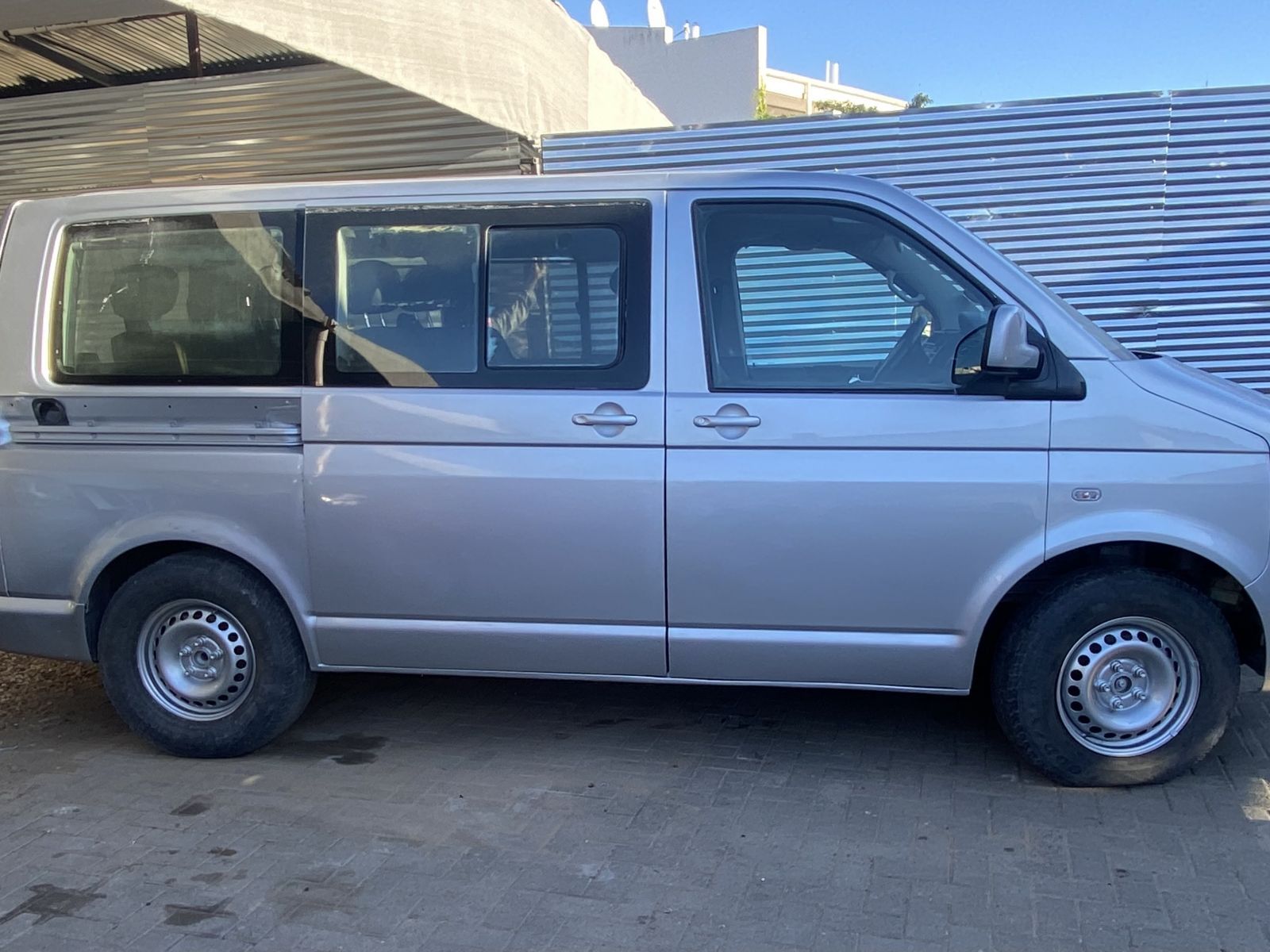 2008 Volkswagen Kombi photo 3