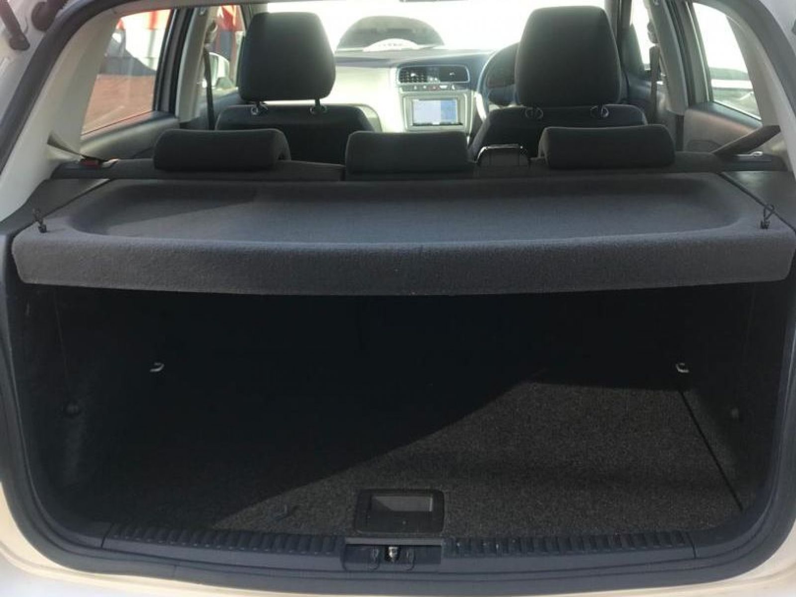 2013 Volkswagen Polo photo 8