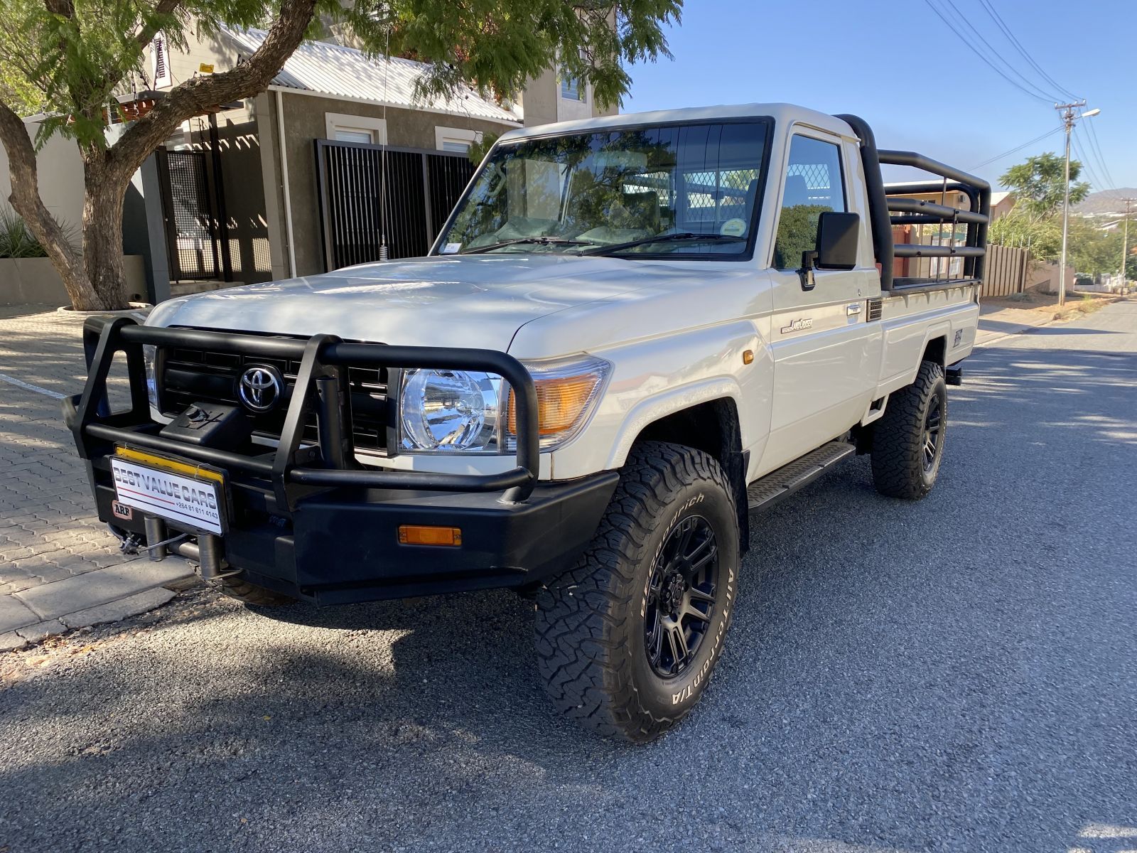 2008 Toyota Land Cruiser photo 1