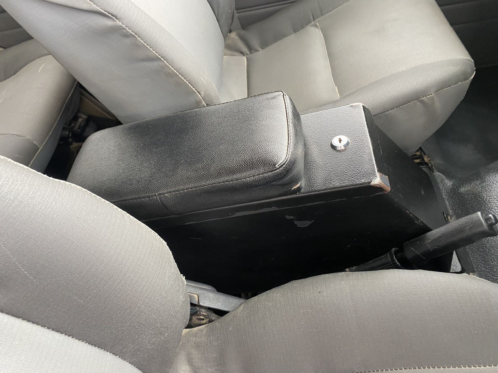 2013 Toyota Land Cruiser photo 4