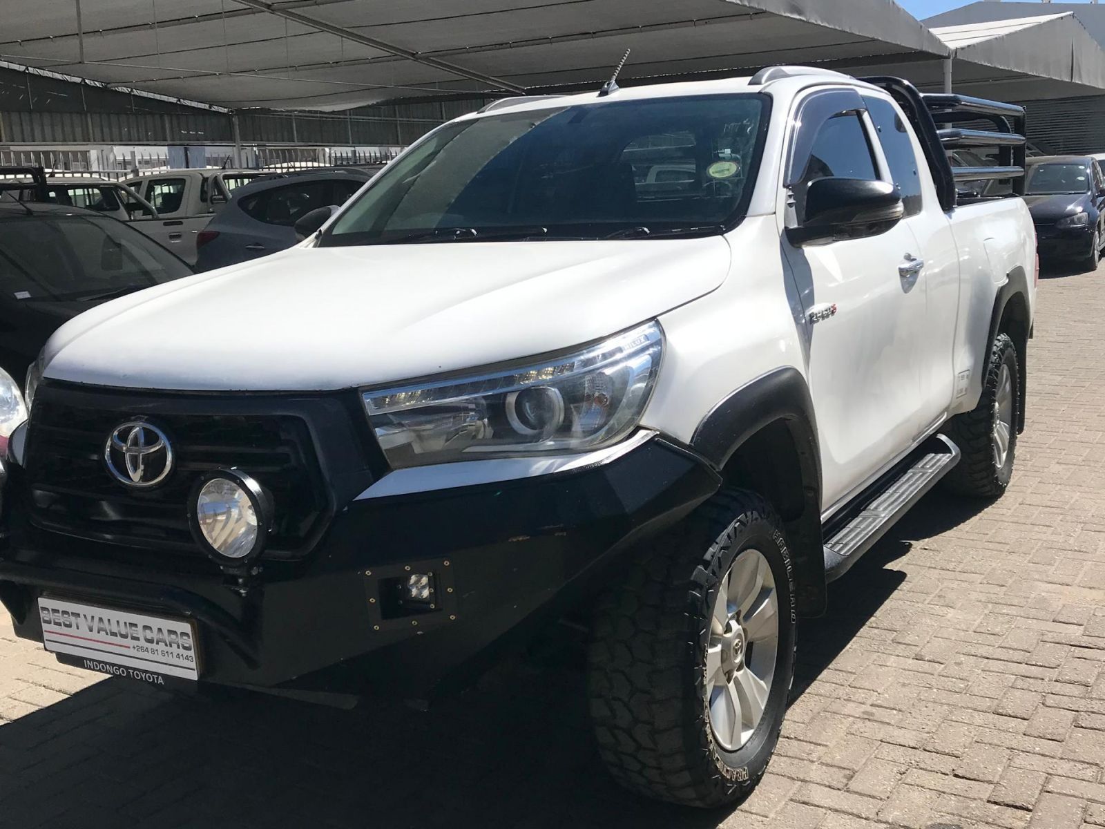 2017 Toyota Hilux photo 1