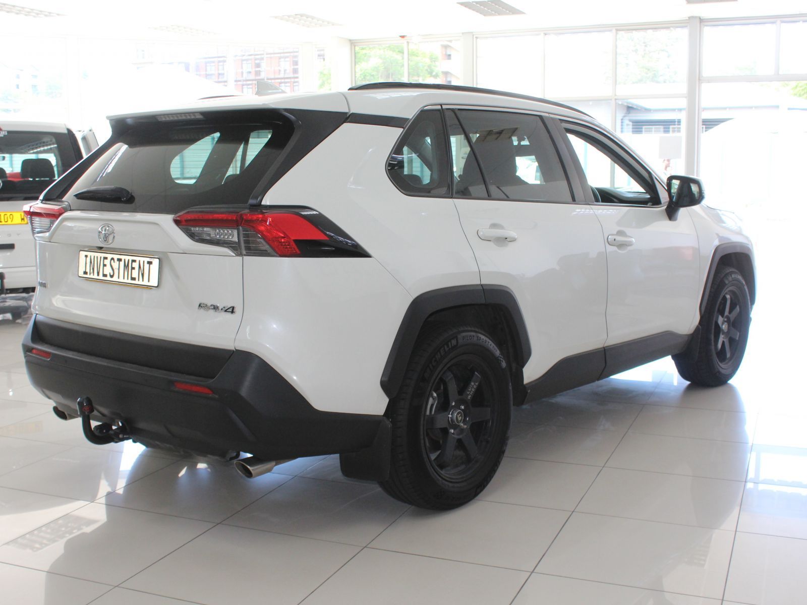 2019 Toyota Rav4 photo 4