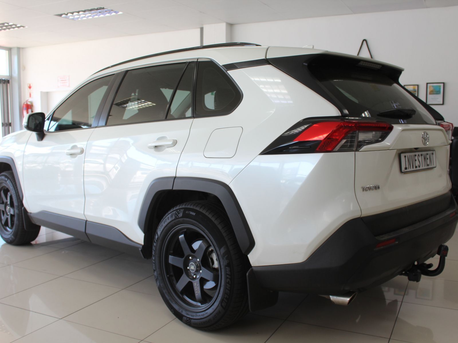 2019 Toyota Rav4 photo 6