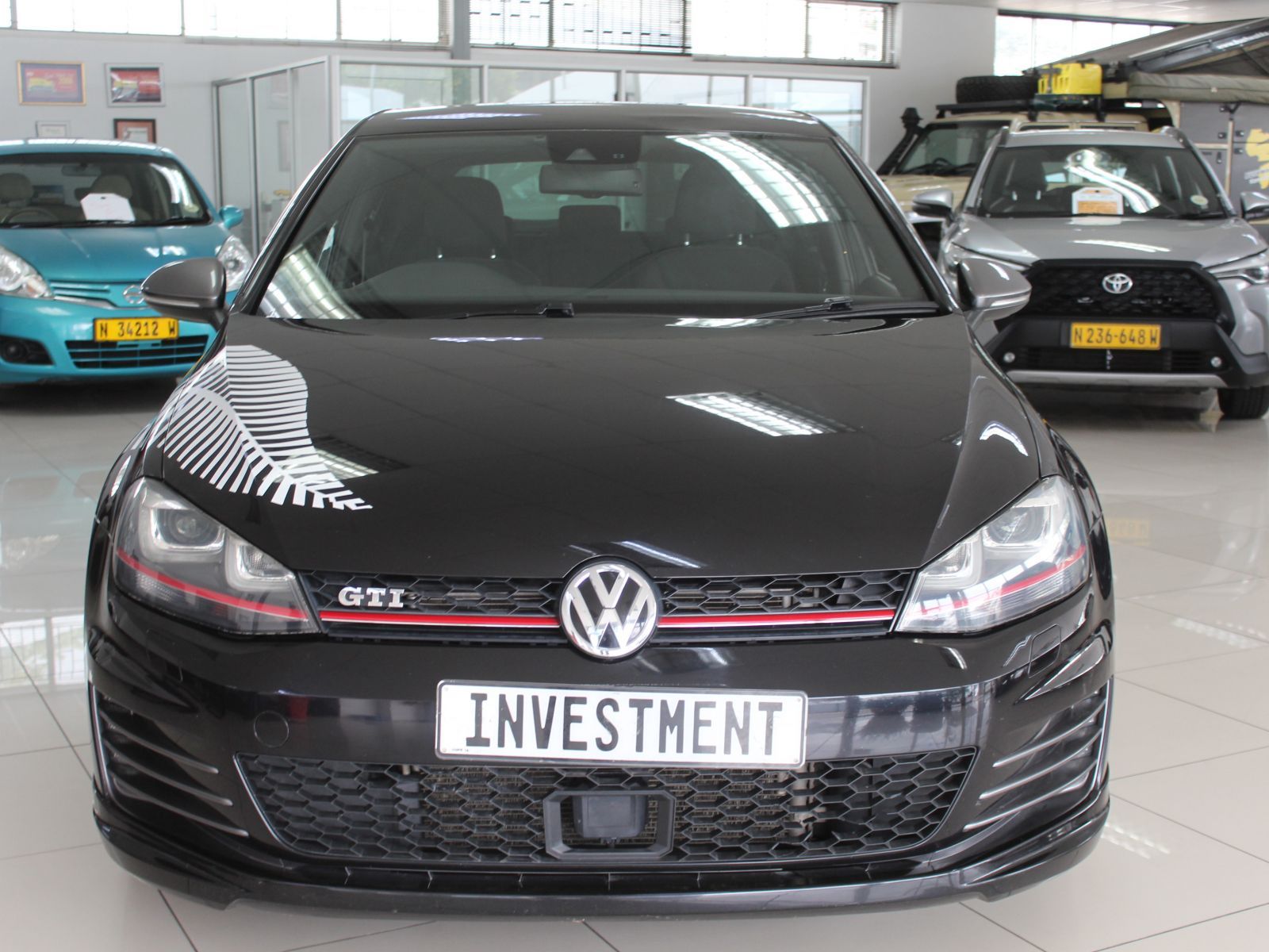 2014 Volkswagen Golf photo 2