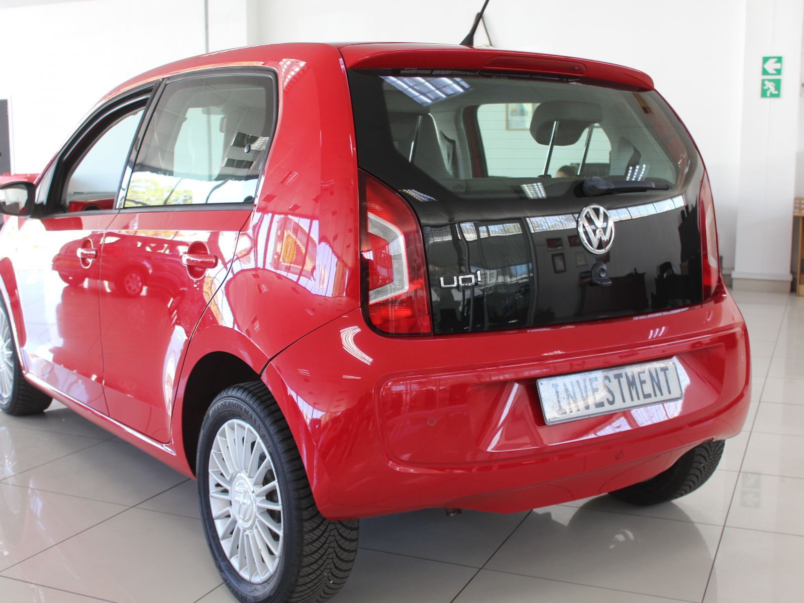2013 Volkswagen Up photo 5