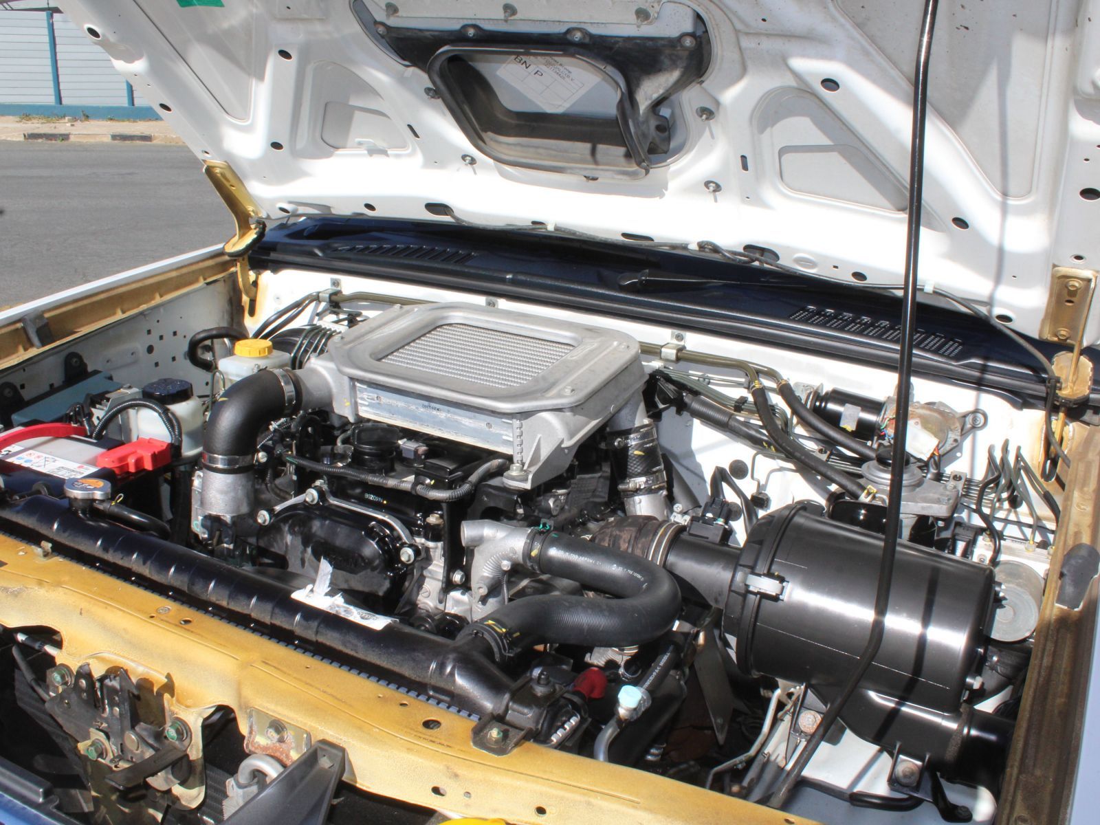 2021 Nissan NP300 photo 14