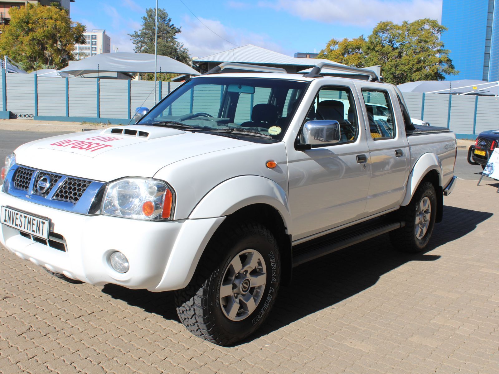 2021 Nissan NP300 photo 3