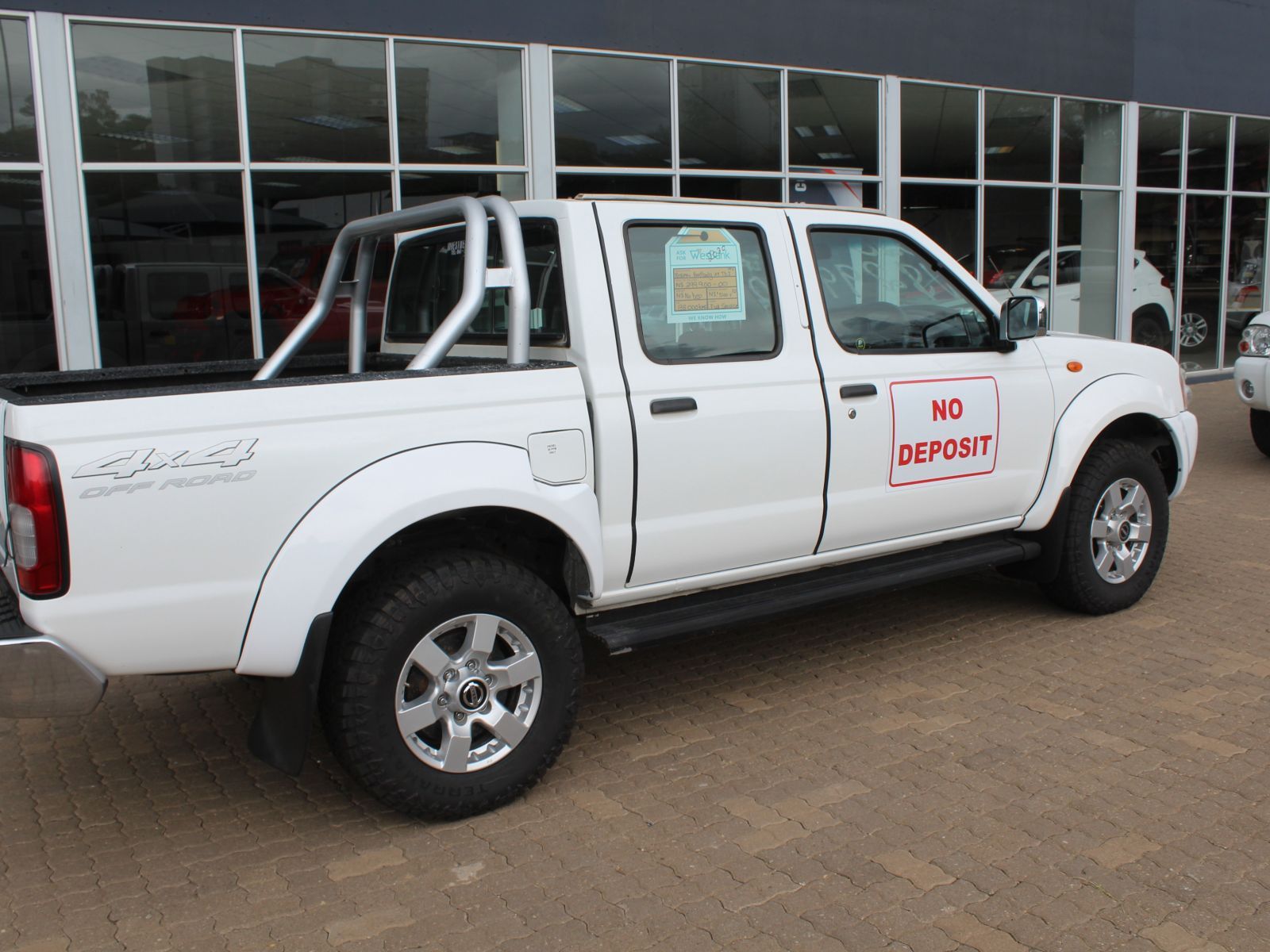 2020 Nissan NP300 photo 1
