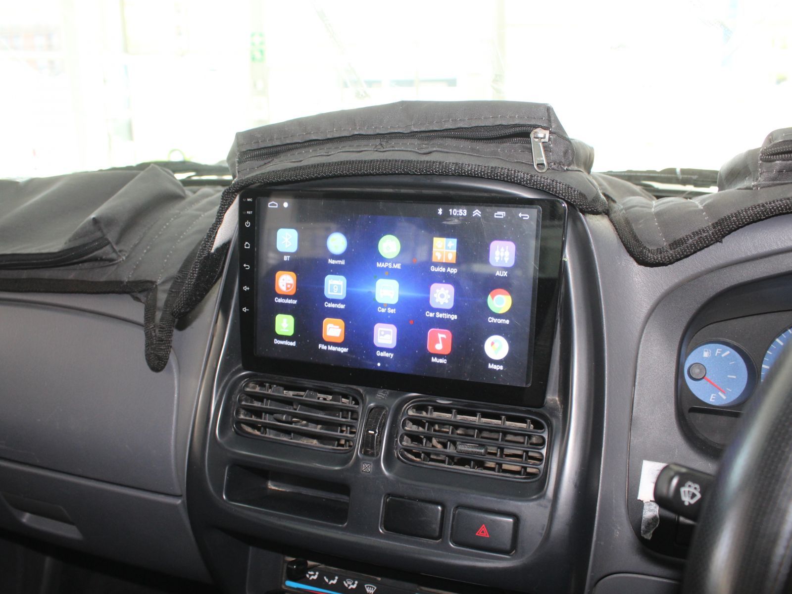 2020 Nissan NP300 photo 11
