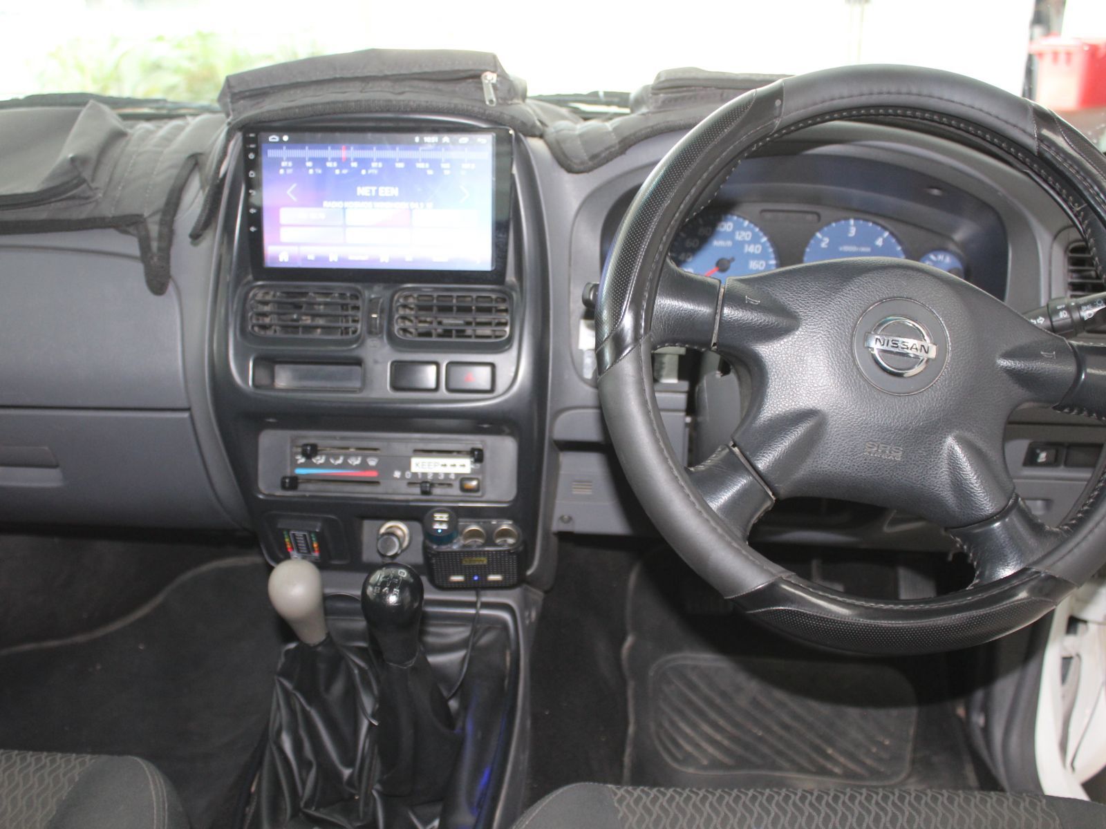 2020 Nissan NP300 photo 8
