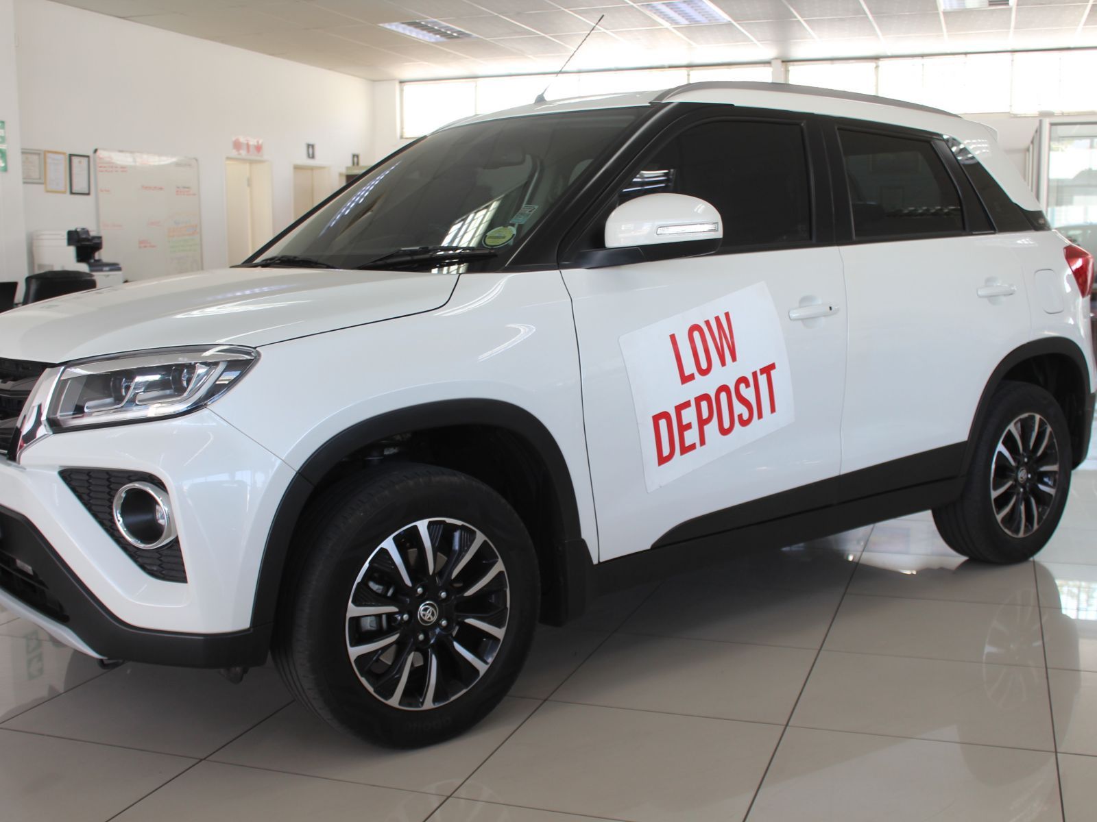 2021 Toyota Urban Cruiser photo 1