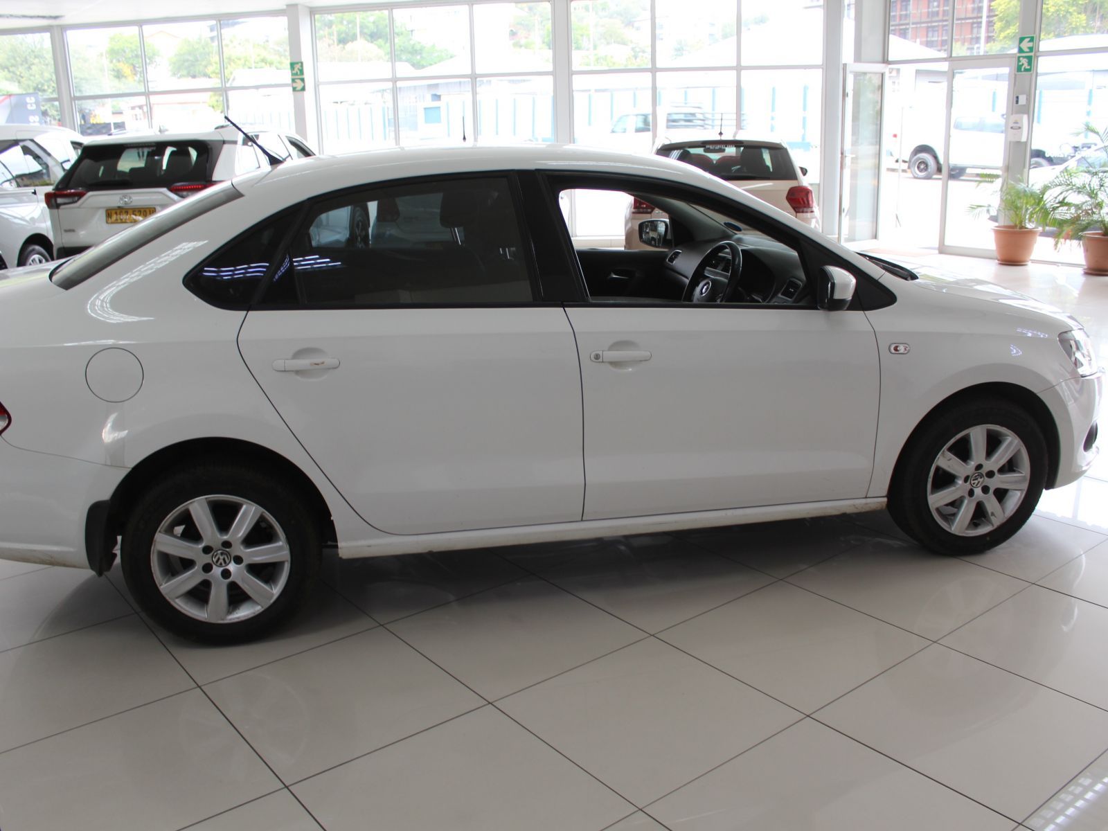 2015 Volkswagen Polo photo 8