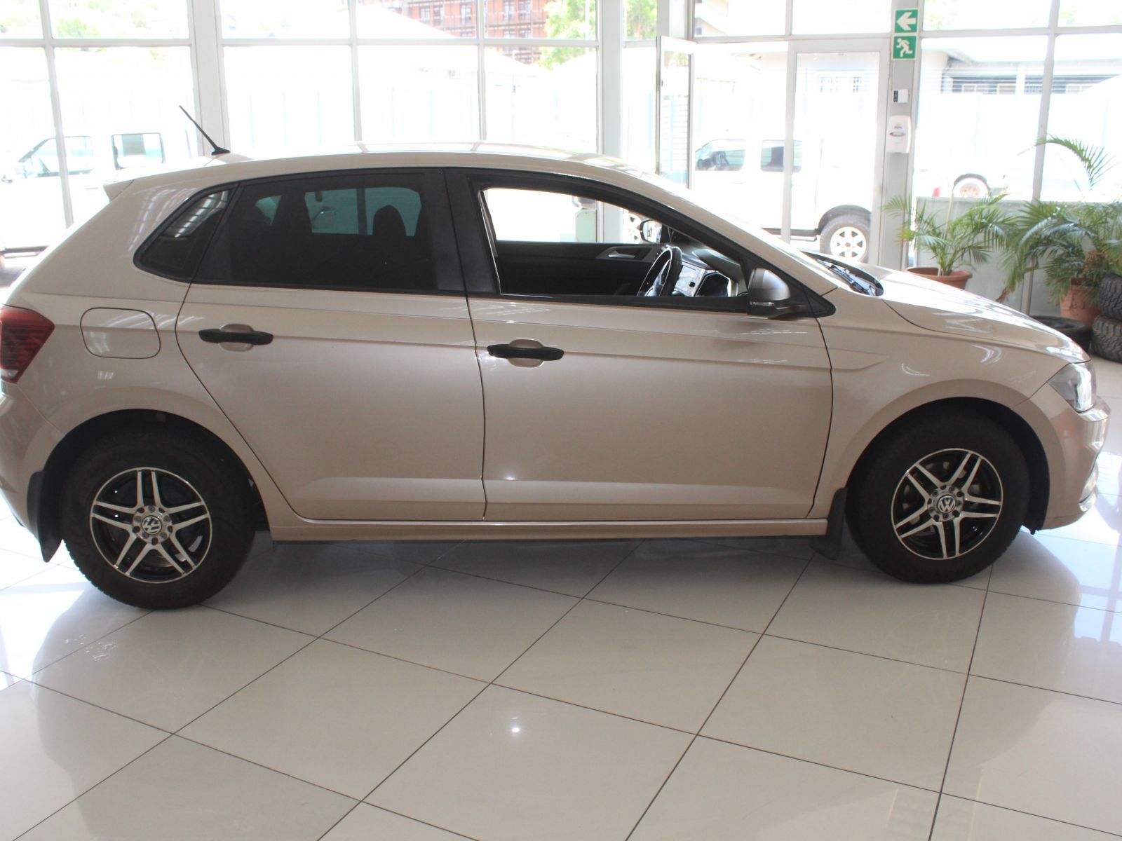 2018 Volkswagen Polo photo 8