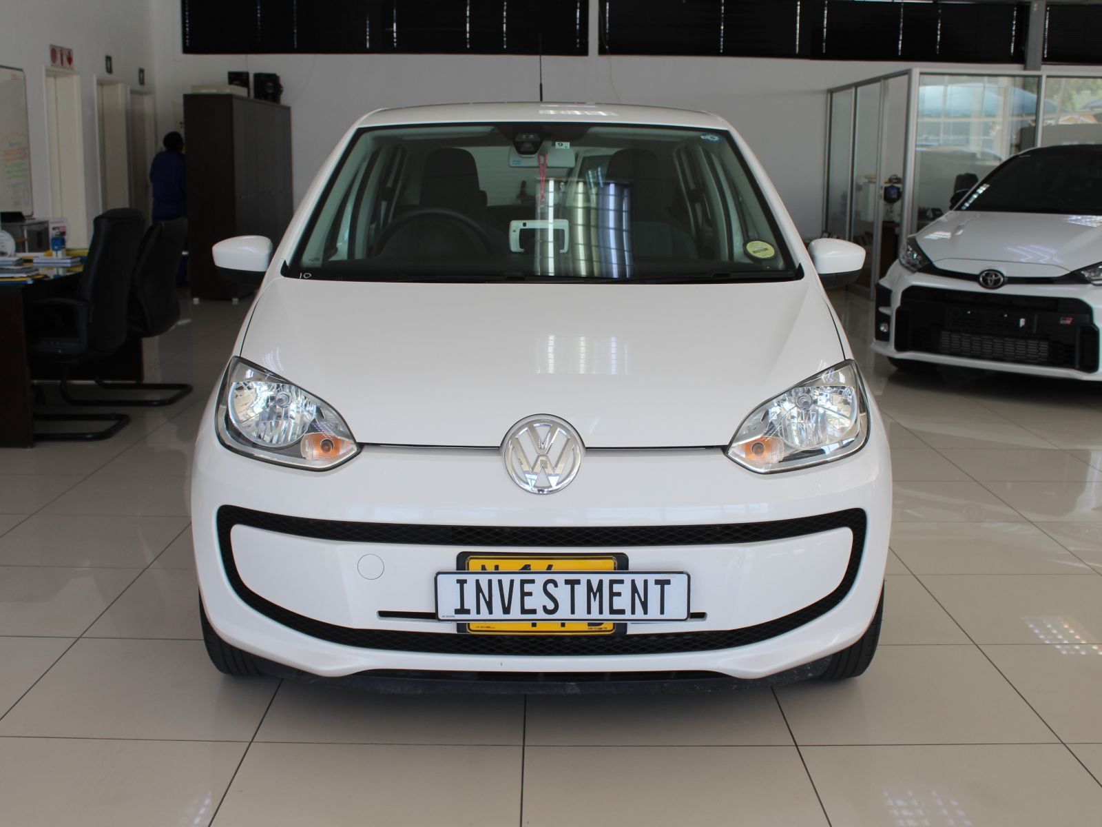2013 Volkswagen Up photo 1