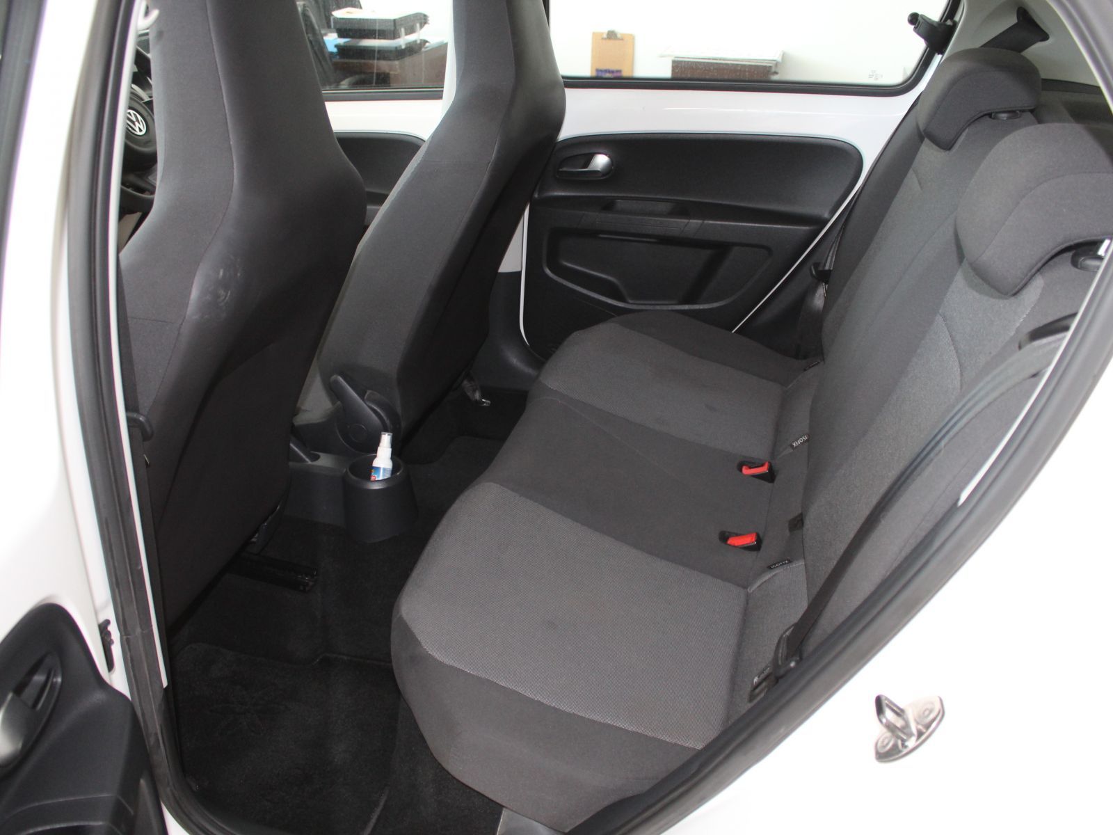 2013 Volkswagen Up photo 7
