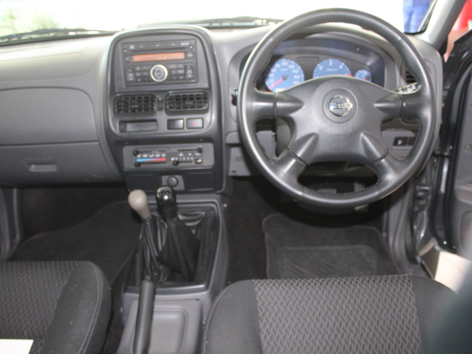 2020 Nissan NP300 photo 10