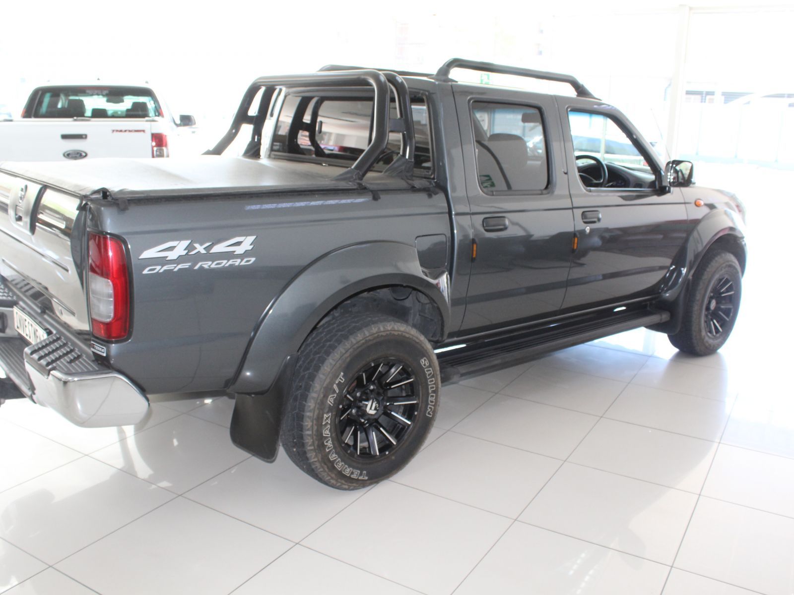 2020 Nissan NP300 photo 5