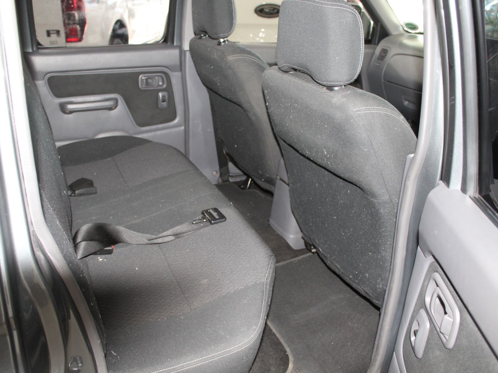 2020 Nissan NP300 photo 8