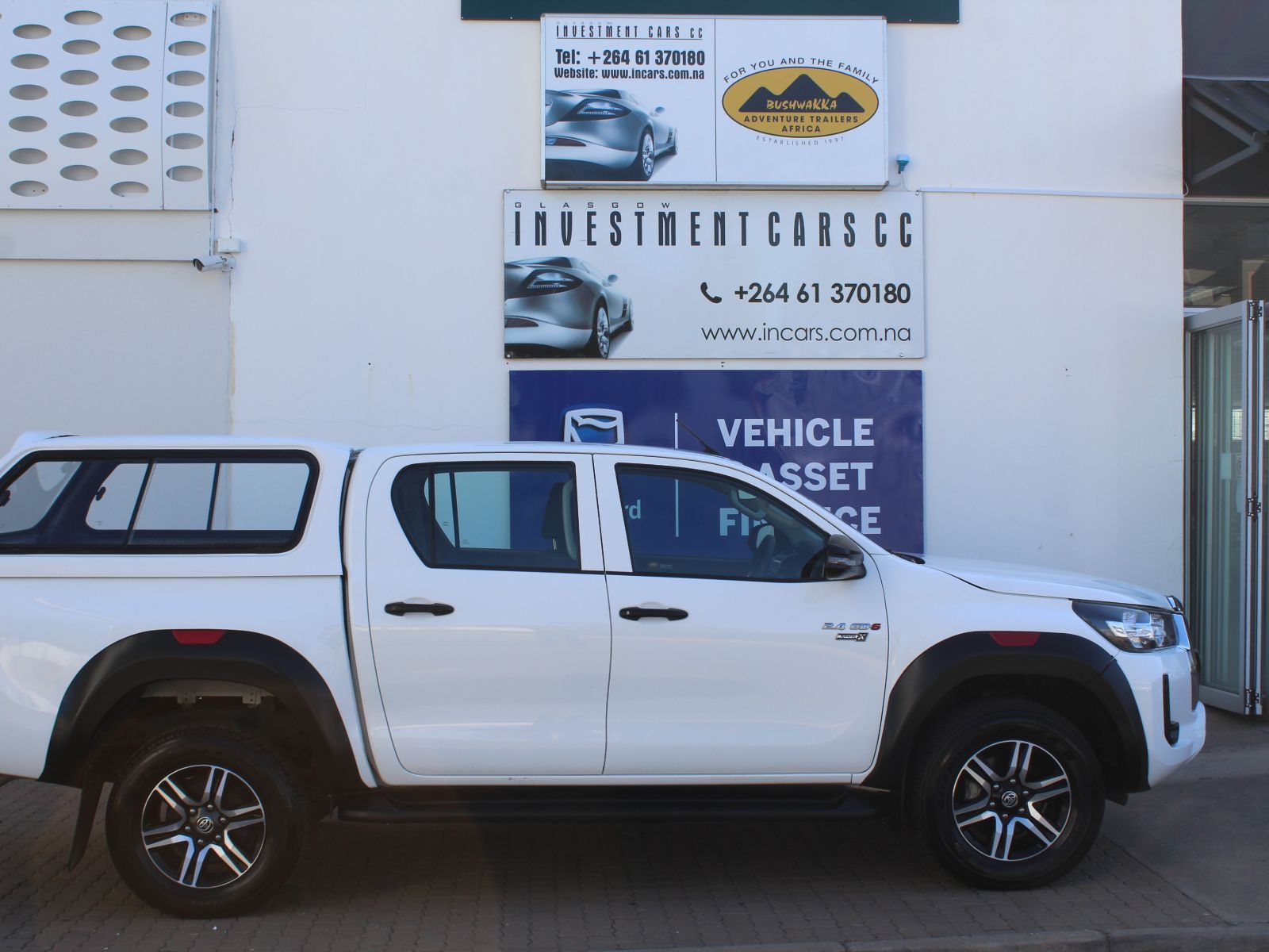 2024 Toyota Hilux photo 1
