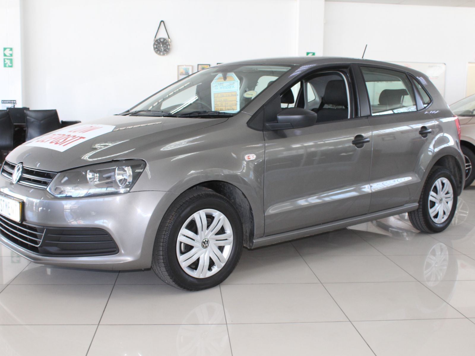 2024 Volkswagen Polo Vivo photo 3