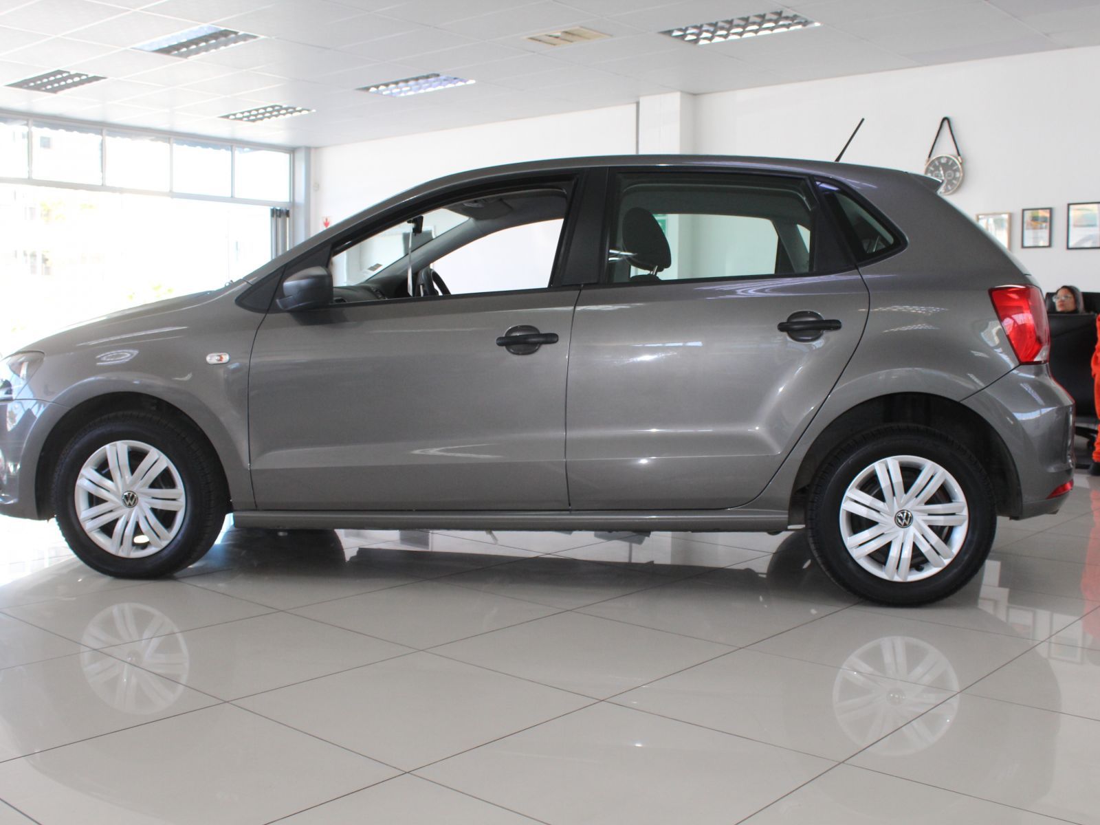 2024 Volkswagen Polo Vivo photo 4