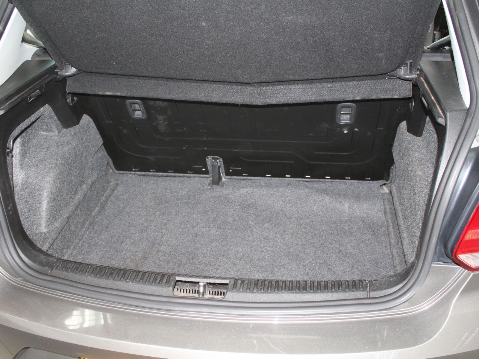 2024 Volkswagen Polo Vivo photo 8