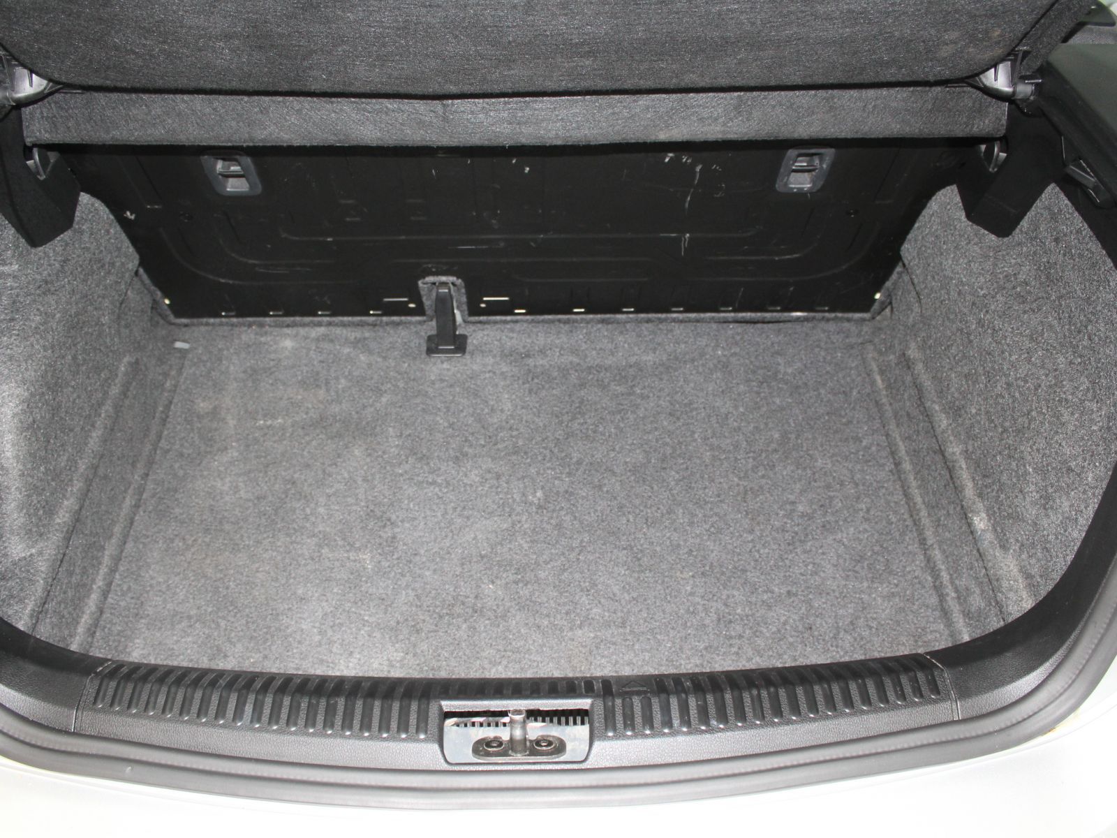 2024 Volkswagen Polo Vivo photo 12