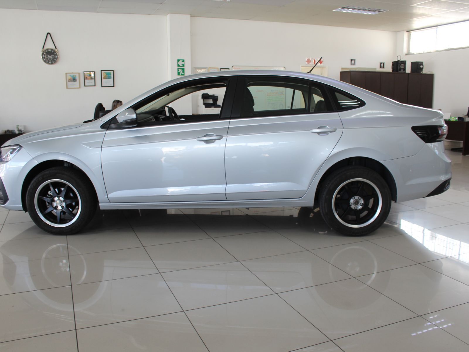2024 Volkswagen Polo photo 5