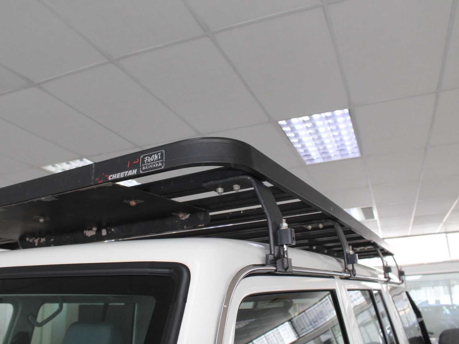 2015 Toyota Land Cruiser photo 18