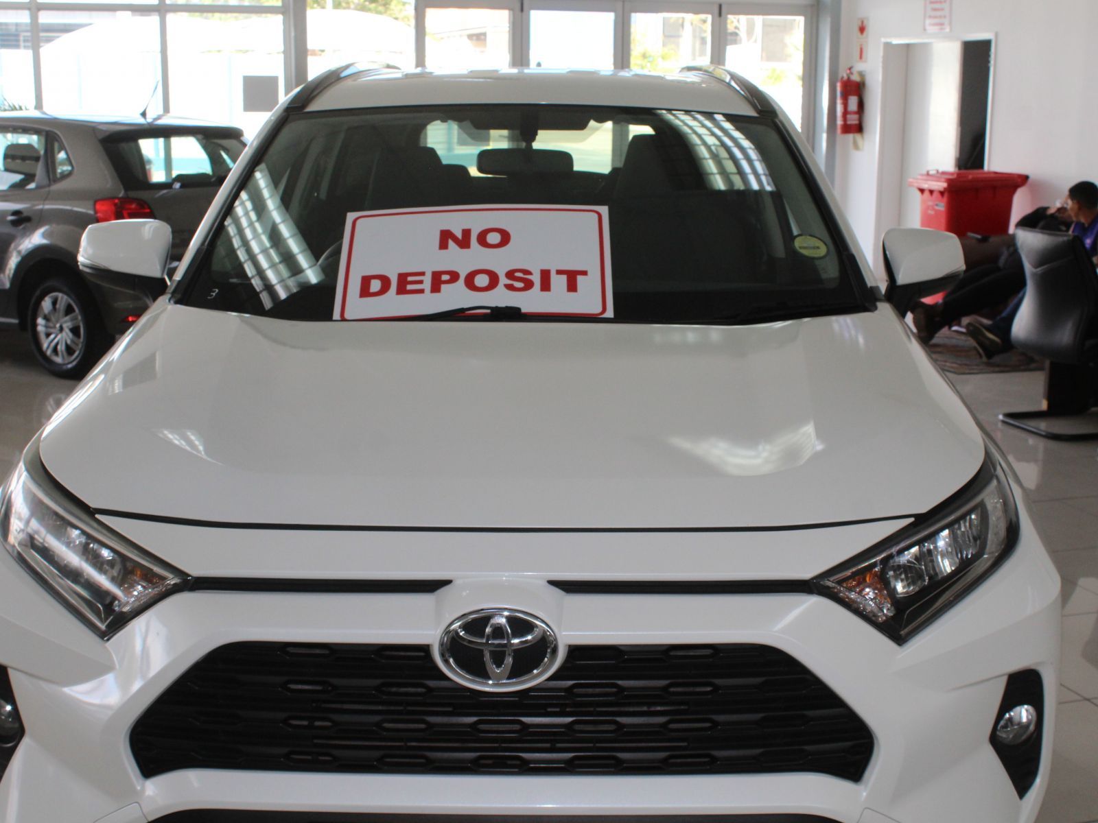 2019 Toyota Rav4 photo 2