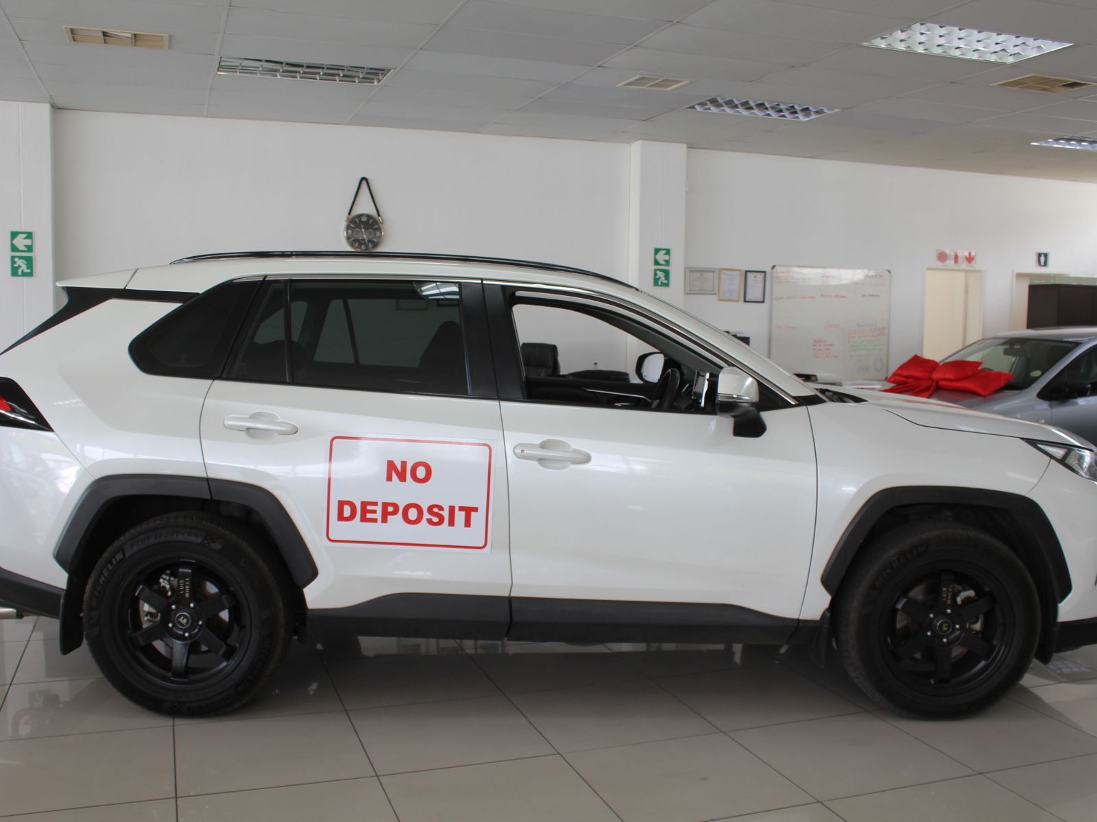 2019 Toyota Rav4 photo 3