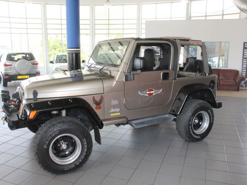 2003 Jeep Wrangler photo 2
