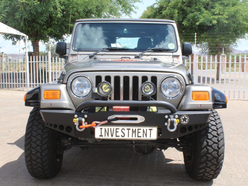 2003 Jeep Wrangler photo 3