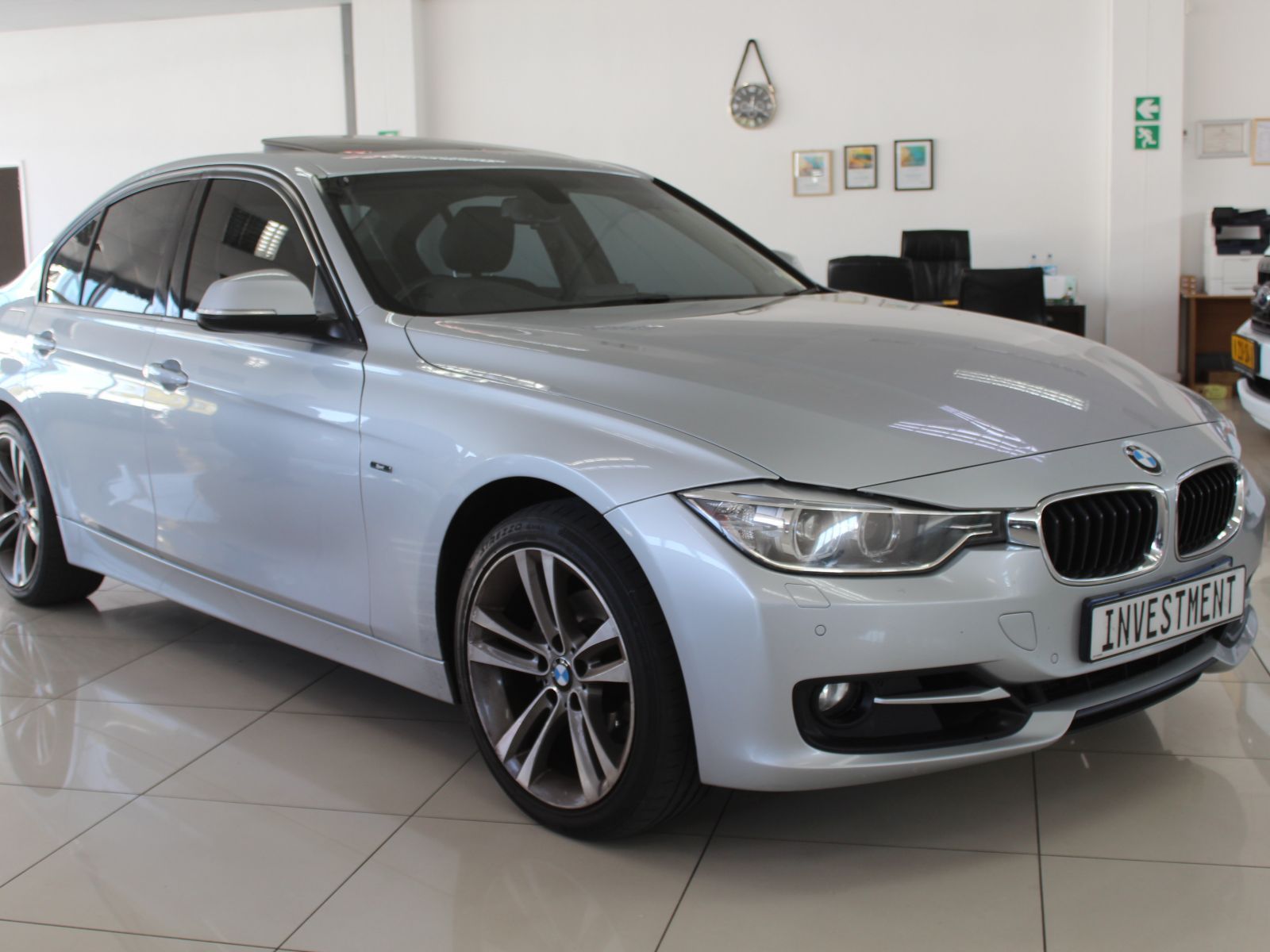 2014 BMW 3 Series photo 1